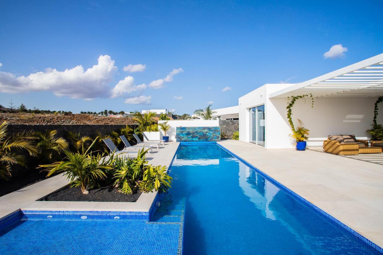 Golf Palms Villa Costa Teguise Exterior photo