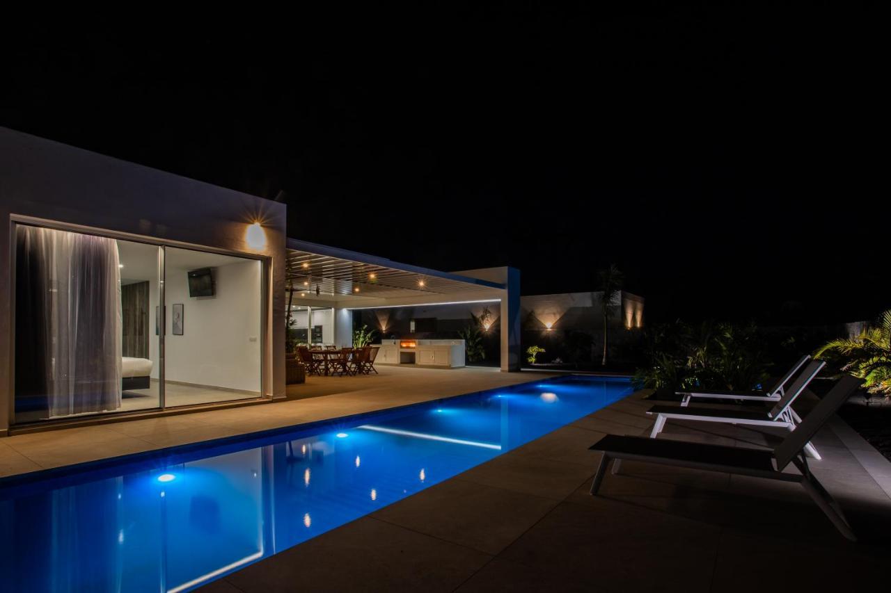 Golf Palms Villa Costa Teguise Exterior photo