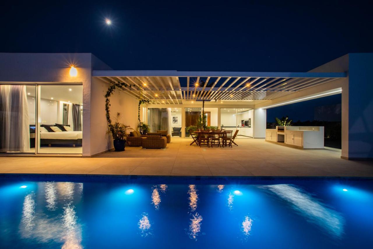 Golf Palms Villa Costa Teguise Exterior photo